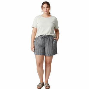 Royalty For Me Gray Black Vertical Stripes Linen Shorts Woman Lady Plus 2X
